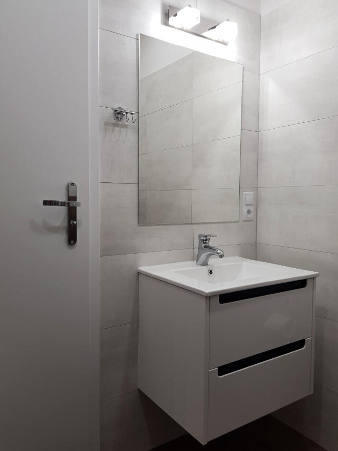 Apartament Przy Placu Piastowskim Єленя-Ґура Екстер'єр фото